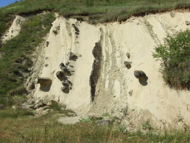 Rezervatia naturala \"Rapa cu papusi\"