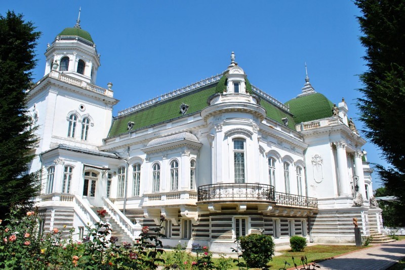 Muzeul de Arta si Etnografie - Palatul Marincu