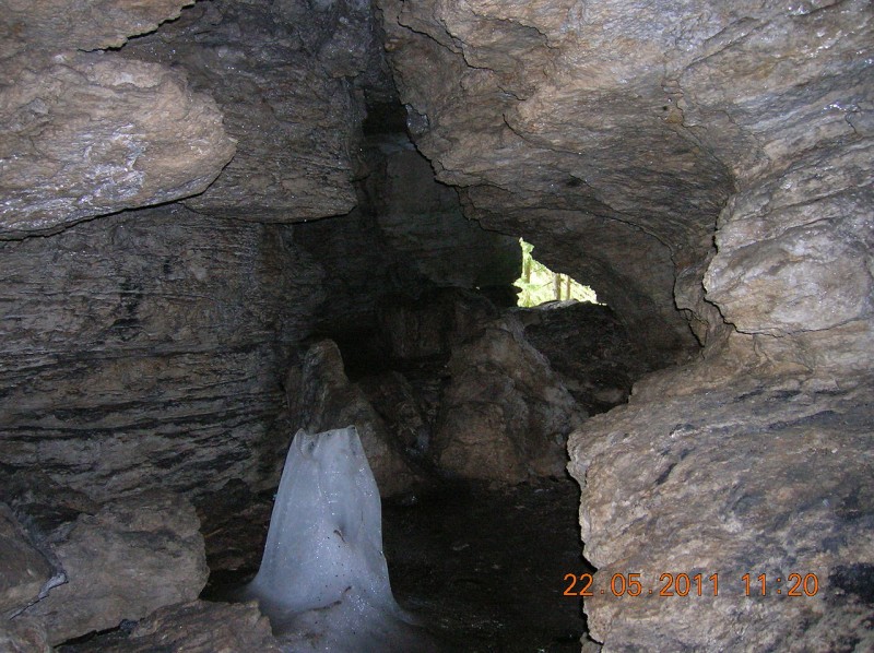 Pesterea de Gheata
