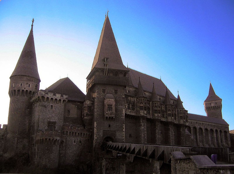 Castelul Corvinilor