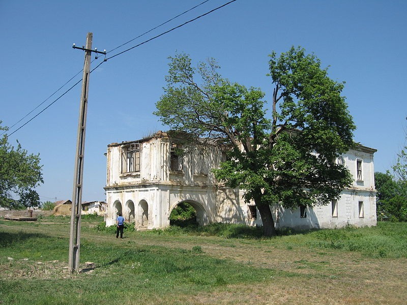 Conacul din Tupilati