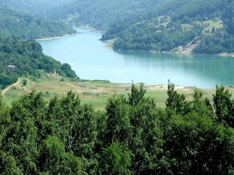 Lacul Maneciu
