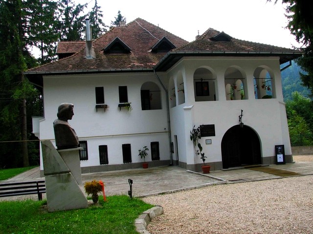 Casa Memoriala \"George Enescu\" - Vila Luminis